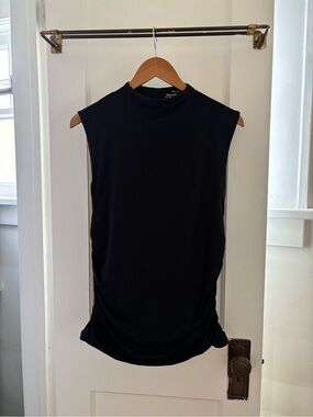Abercrombie & Fitch Black Sleeveless Mock-Neck Maternity Tank